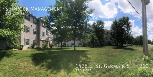 Foto del edificio - 1428 E St Germain St
