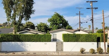 Building Photo - 551 W Ave 26