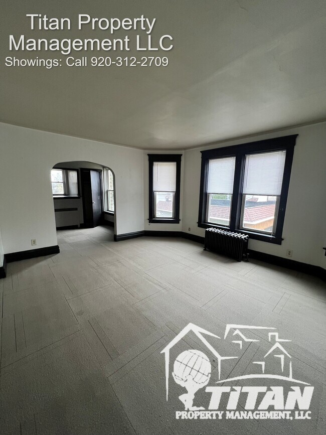 Foto del edificio - 343 E Division St