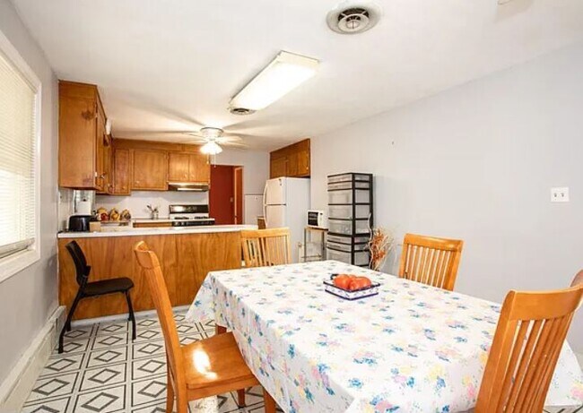 Foto del edificio - 434 Miller Ave