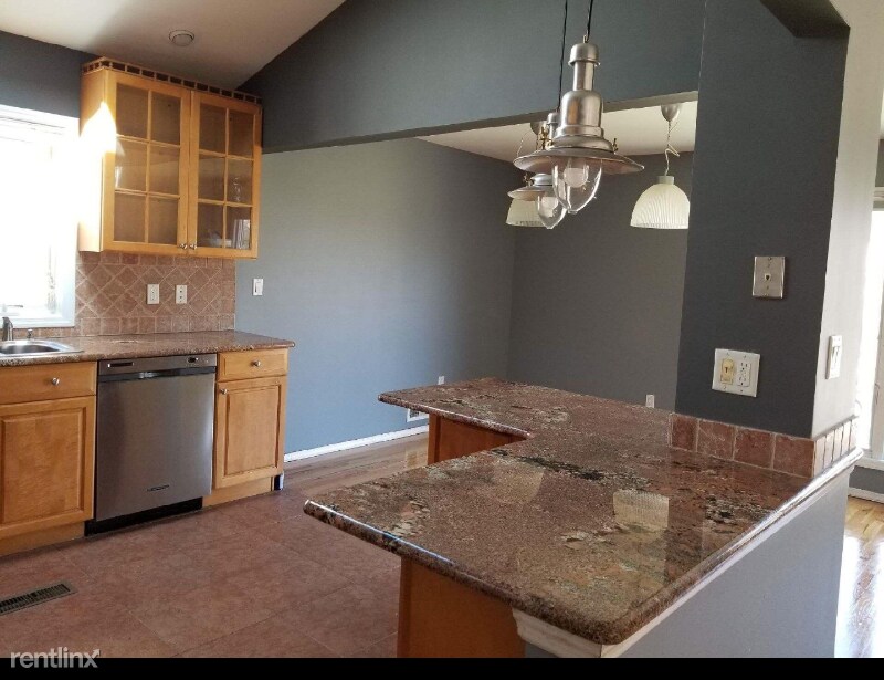 Building Photo - 3 br, 1 bath Apartment - 924 Annadale Rd