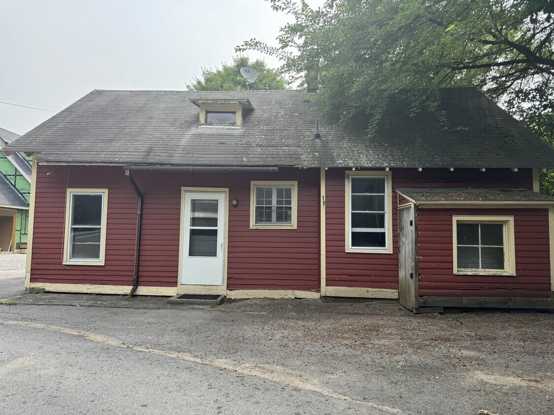 Primary Photo - 249 Nelson Ave