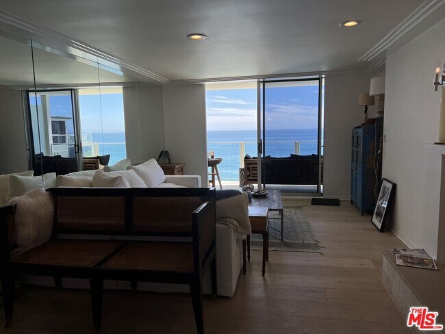 Foto del edificio - 22548 Pacific Coast Hwy