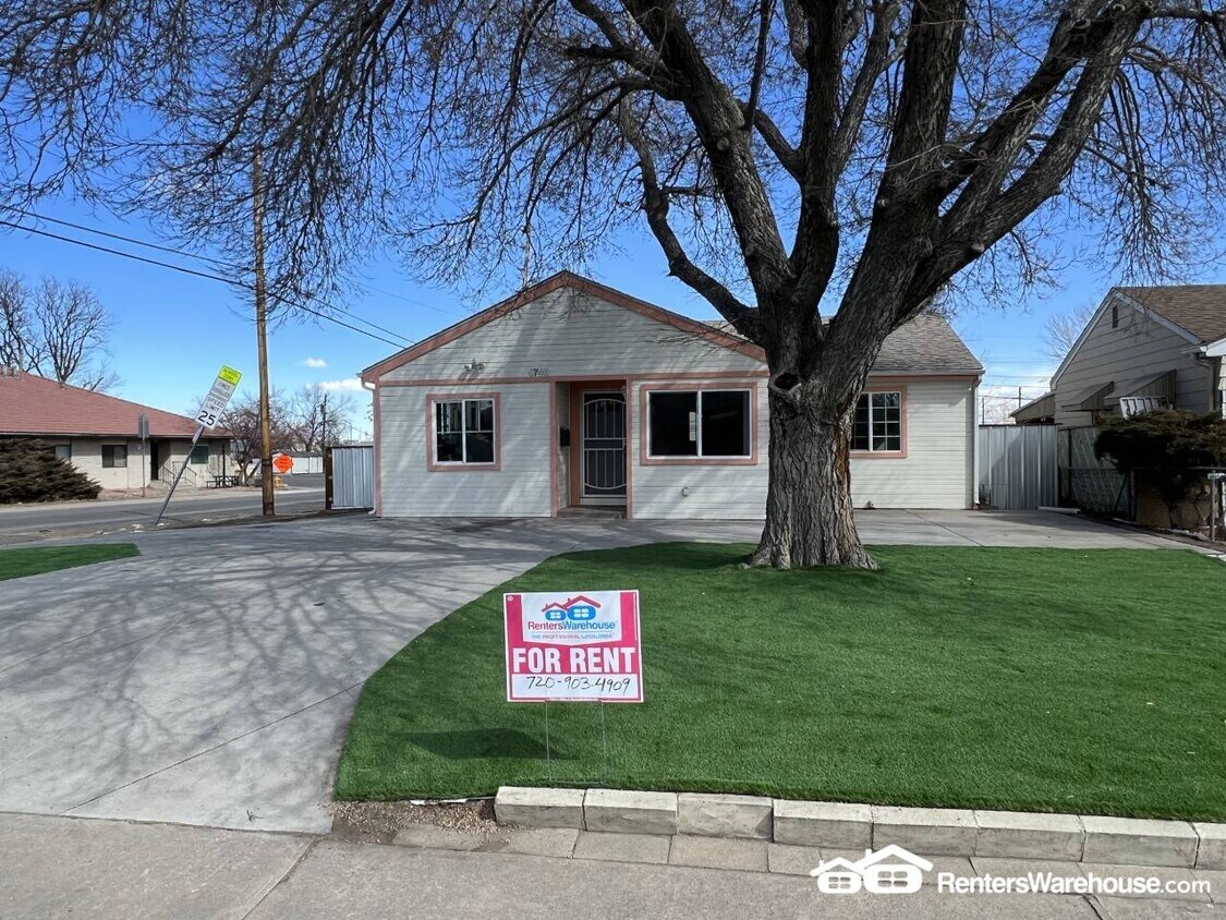 Foto principal - 4748 Shoshone St