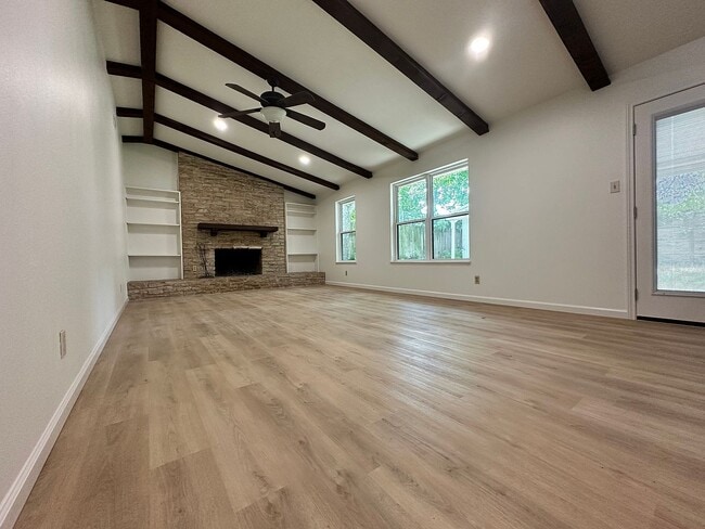 Building Photo - 2306 Del Curto Rd