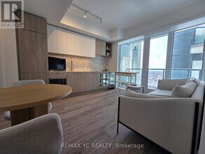 Building Photo - 2020 Bathurst St