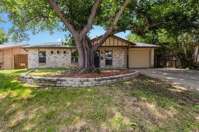 Building Photo - 920 Ashwood Dr