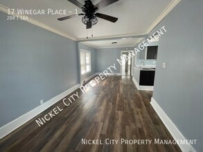 Building Photo - 17 Winegar Pl