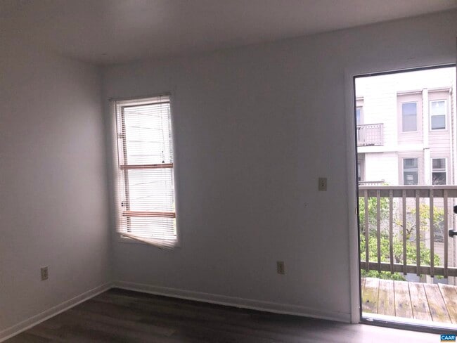 Building Photo - 1307 Wertland St