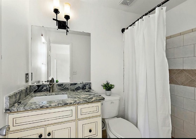 Foto del edificio - 226 E Cedarwood Cir