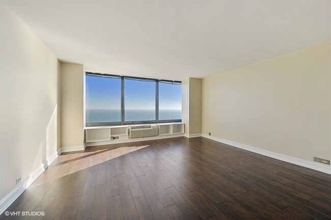 Building Photo - 155 N Harbor Dr