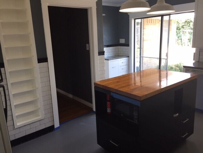 Foto del edificio - Near Old Downtown Carrollton - 1622 Denton...