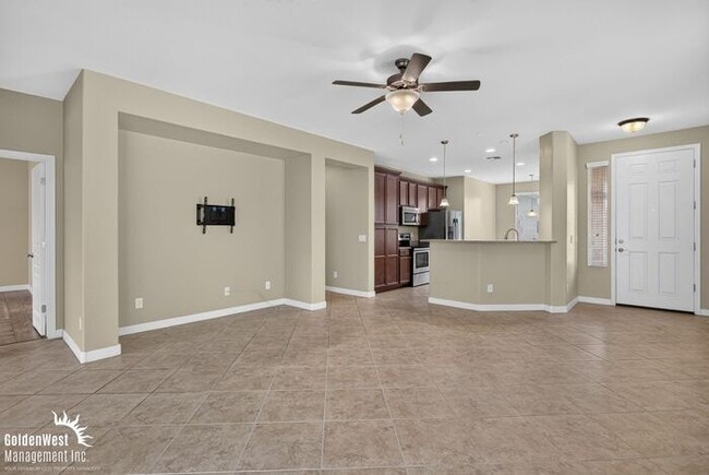 Building Photo - Beautiful 2Bdm 2Ba Home with Covered Backyard Patio in Buckeye! 55+ Community