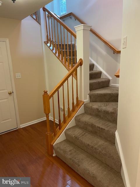 Building Photo - 511 Eisenhower Dr