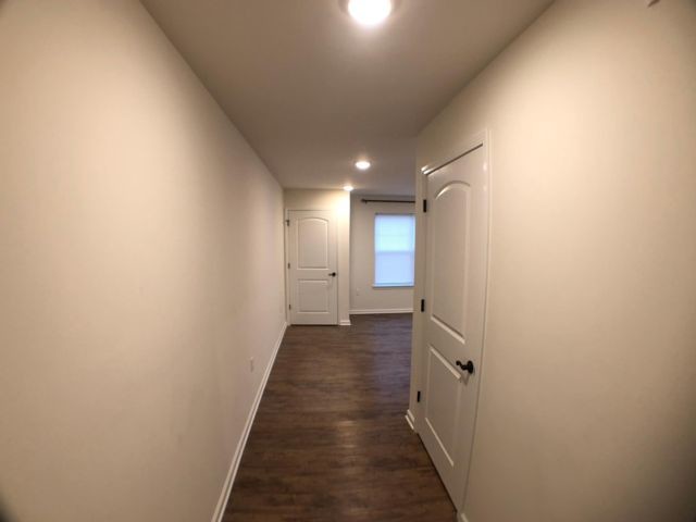 Building Photo - 1003 s wood ave