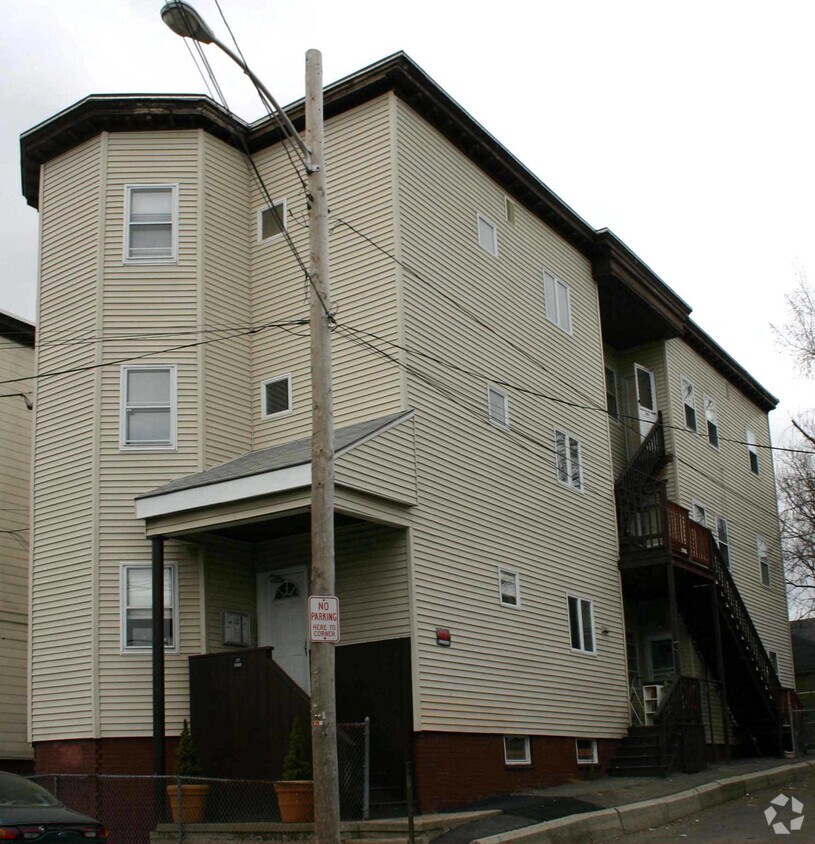 Building Photo - 177 Essex St