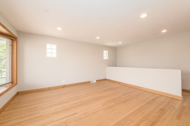 Foto del edificio - 4429 Opal Ave