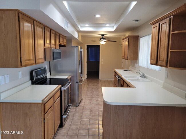 Building Photo - 13546 W Spring Meadow Dr
