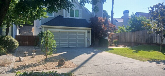 Foto del edificio - West Side Remodeled Home
