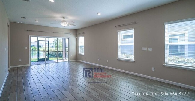 Foto del edificio - 3935 Bloomfield Ct