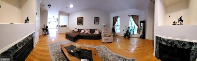 Foto del edificio - 108 Elmcroft Blvd