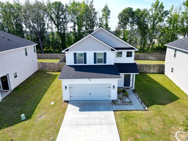 Building Photo - 840 Abode Ave