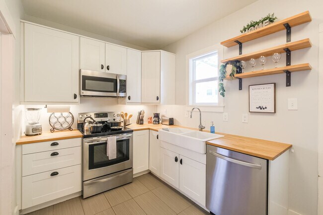 Foto del edificio - 207 Lindale St