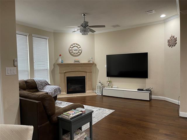 Foto del edificio - 716 Shrewsbury Pl