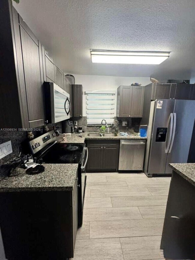 Foto del edificio - 18 NW 57th St