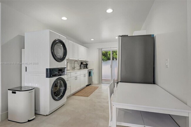 Foto del edificio - 1319 SW 30th St