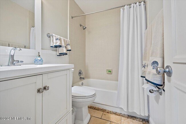 Building Photo - 687 Ponte Vedra Blvd