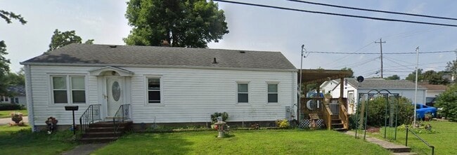 Building Photo - 1901 Ann St