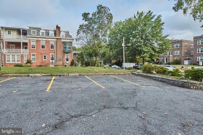 Building Photo - 1400 Delaware Ave