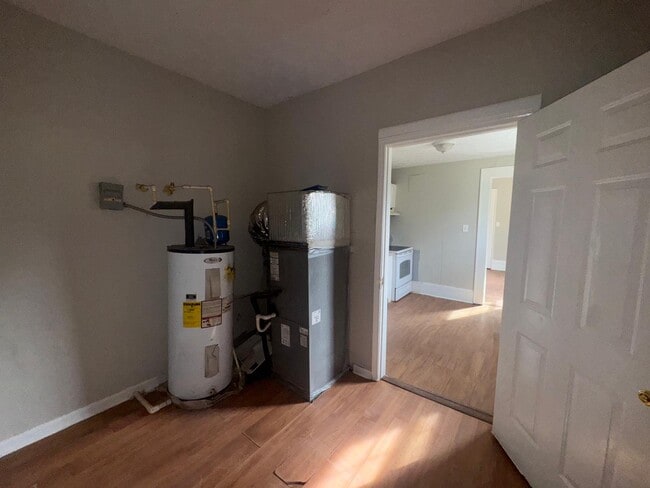 Foto del edificio - 115 W Tinsley St