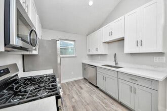Building Photo - 6201 Batterson St