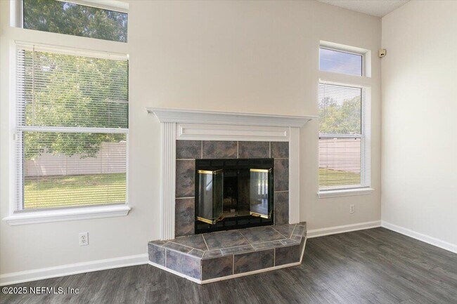 Building Photo - 700 Scarlet View Ct