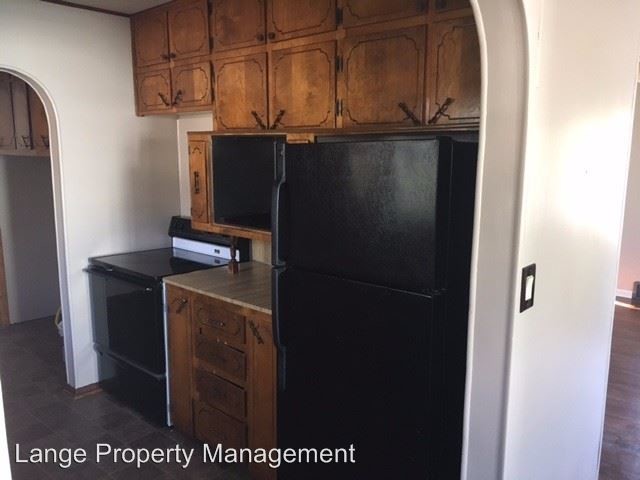Building Photo - 3 br, 1 bath House - 808 W 47th St South