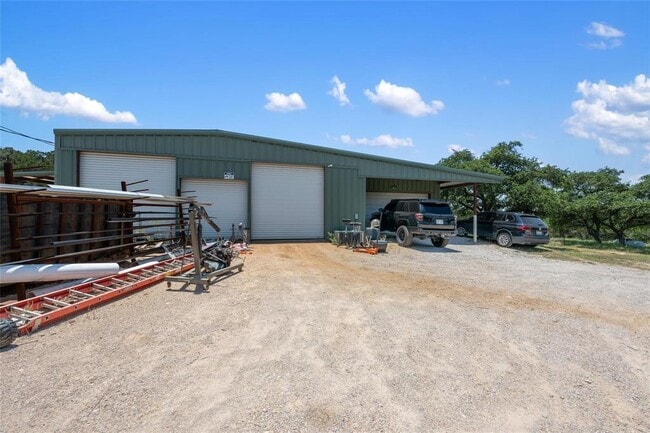 Foto del edificio - 21511 State Hwy 71