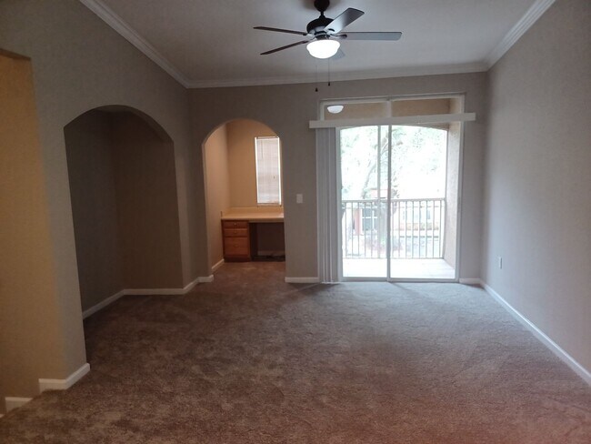Foto del edificio - 10075 Gate Pkwy N