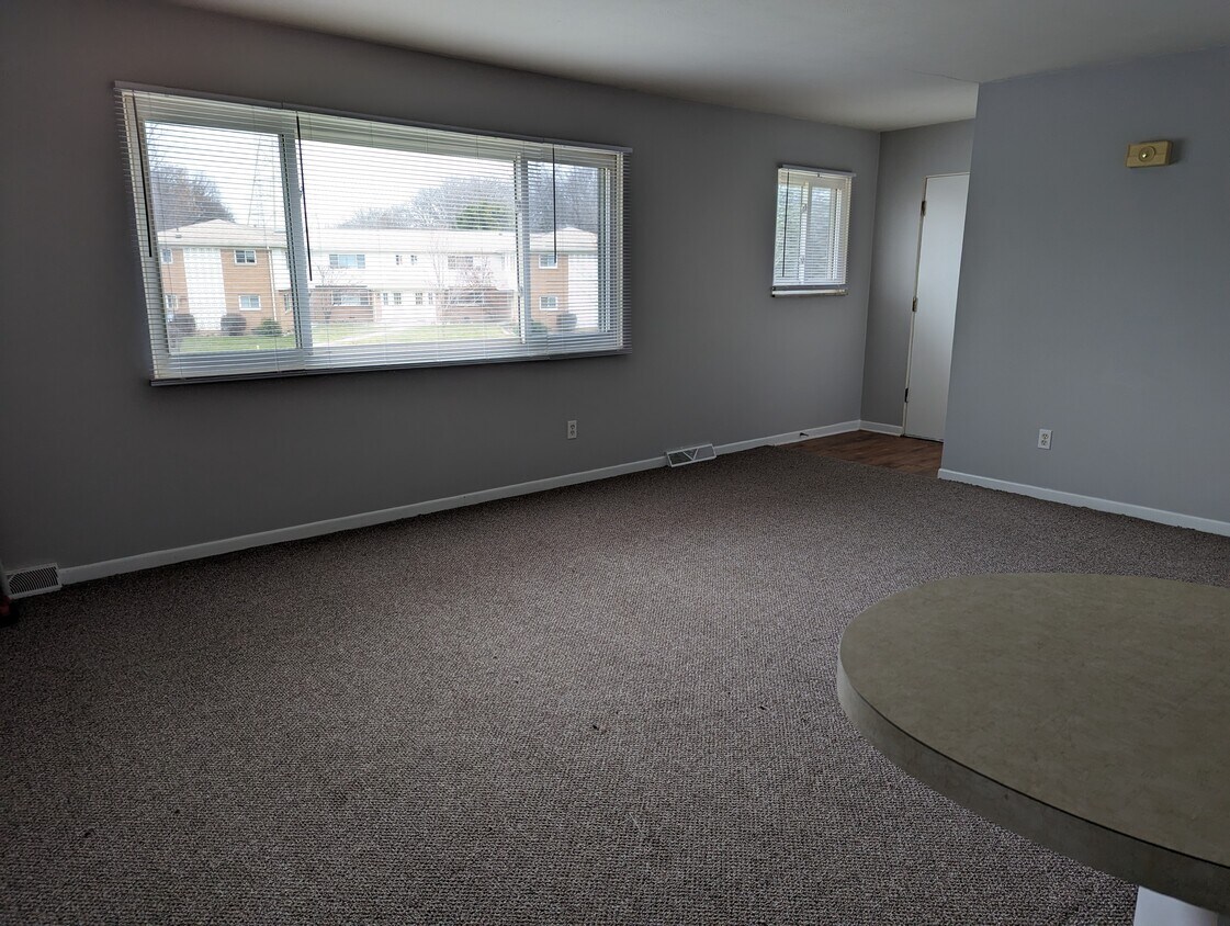 Living Room - 3316 Rocksberry Ct
