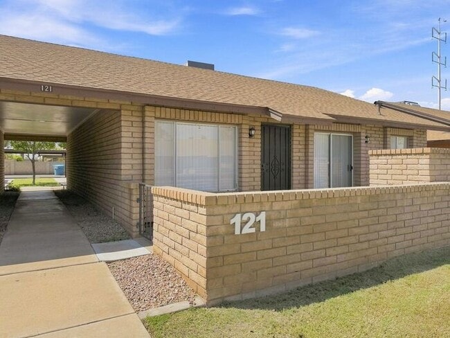 Building Photo - Townhome in the heart of Tempe!