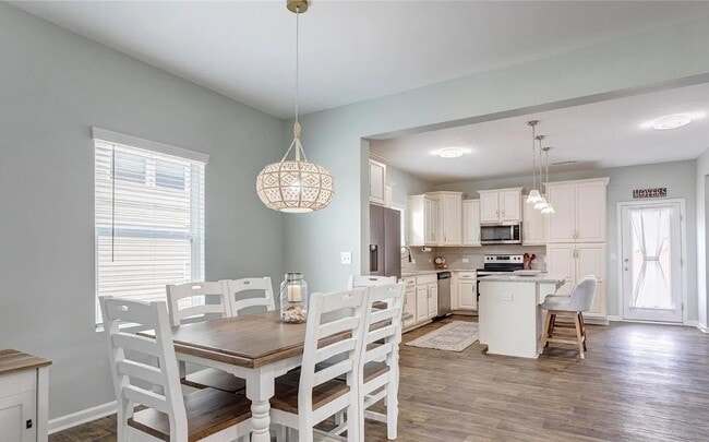 Foto del edificio - 1077 River Haven Ave SW