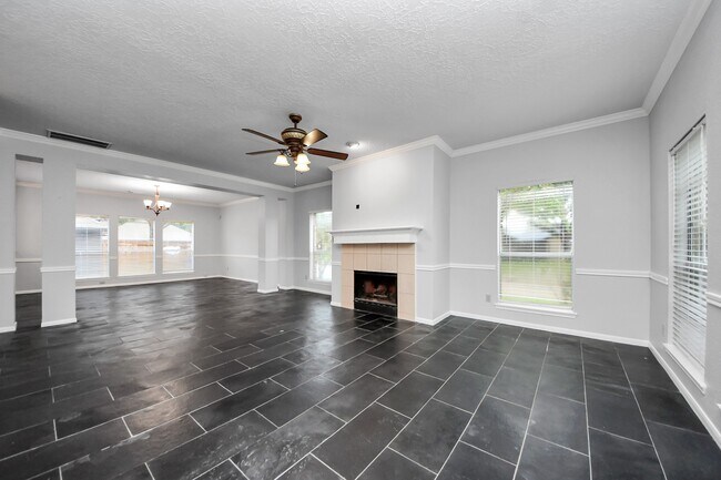 Foto del edificio - 2102 Gemini St