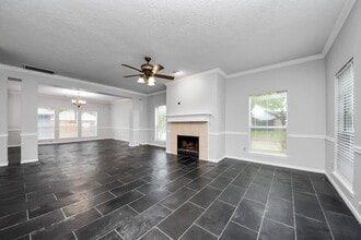 Building Photo - 2102 Gemini St