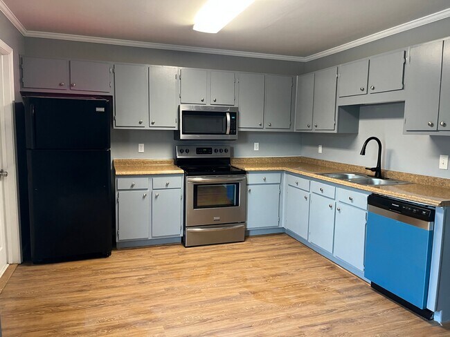 Foto del edificio - 609 Cahaba Manor Ln