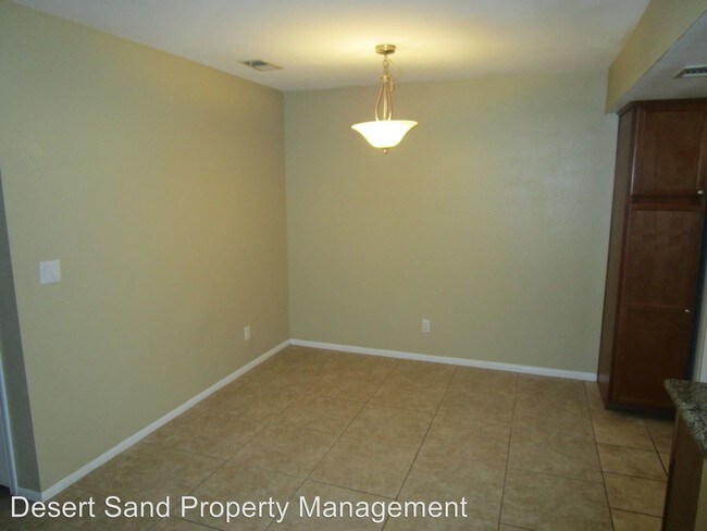 Building Photo - 7300 W Pirates Cove Rd