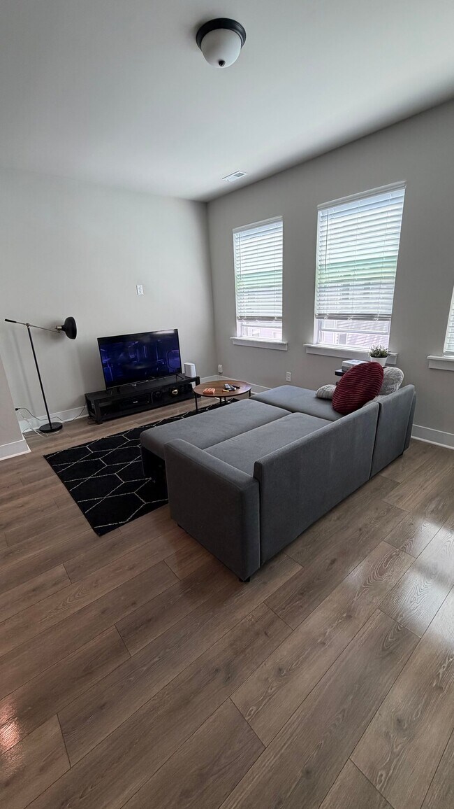 Foto del edificio - 3934 Winterfield Pl