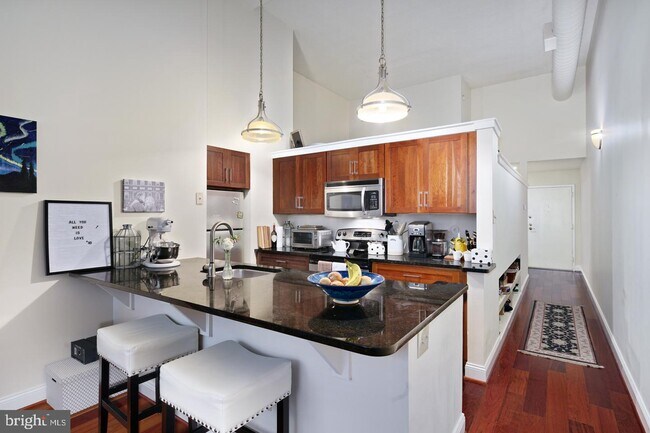 Foto del edificio - 2429 Locust St
