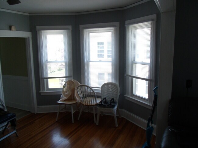 Building Photo - 76 Summer St