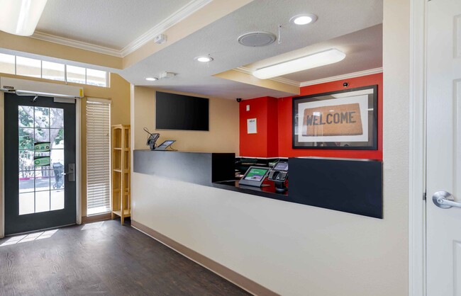 Building Photo - Furnished Studio-Los Angeles - LAX Airport - El Segundo